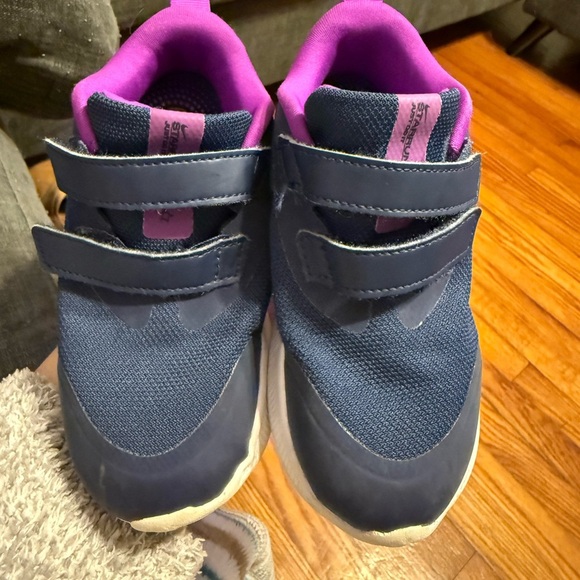 Nike 10C Star runner tennis shoe - Picture 2 of 5